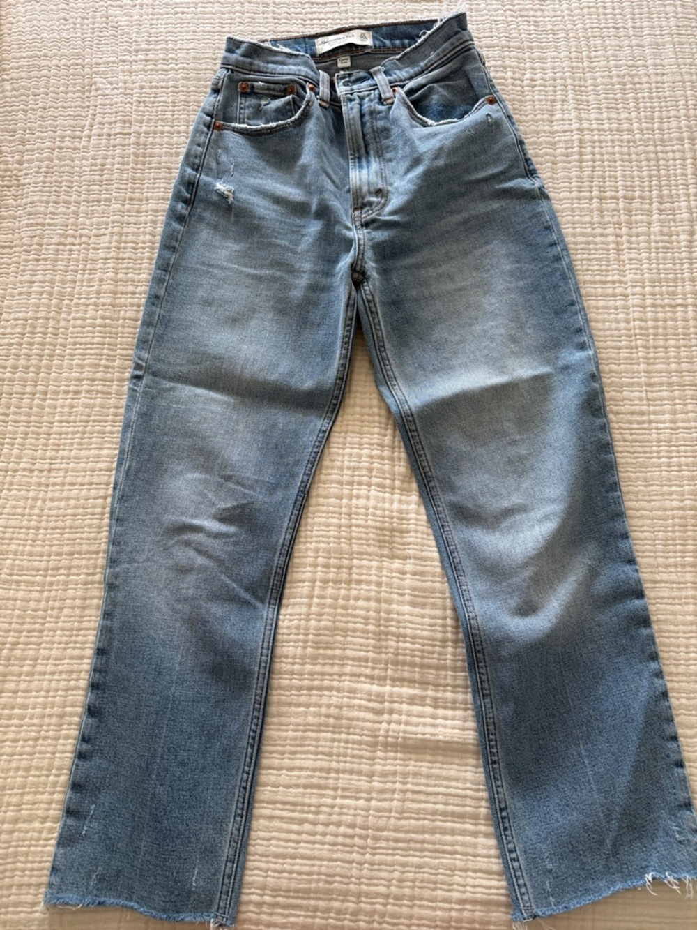 Abercrombie & Fitch The Ankle Straight Ultra High Rise Straight Jeans